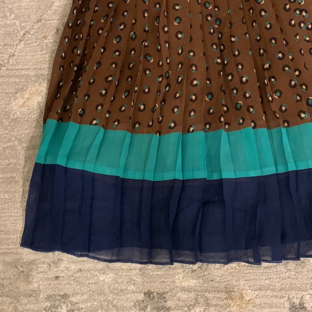 Forever 21 colour block printed pleated mini skirt sizes medium - Picture 2 of 6